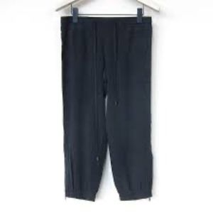 Go Silk Parachute Capri Cargo Pants, Black, XS